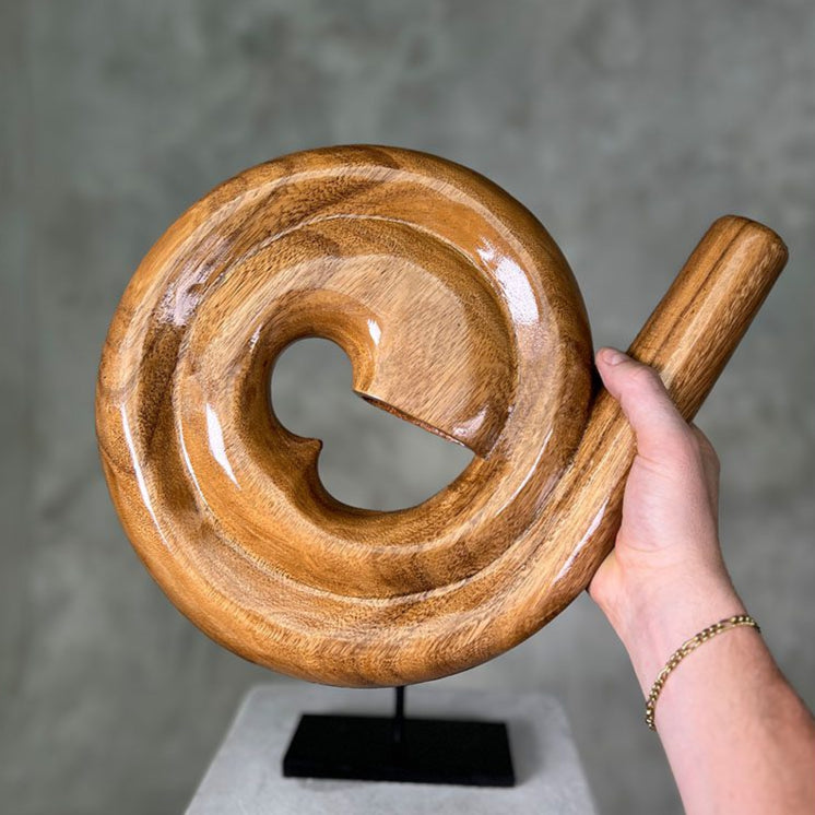 Natural LIDAH® Spiral Didgeridoo Studio Image